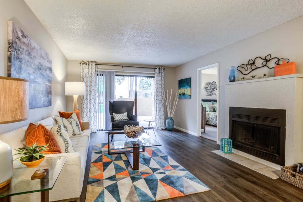 Photos of Renaissance Apartment Homes in Phoenix, AZ