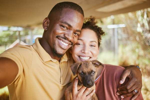 Residents with their pet at Lofts2.
