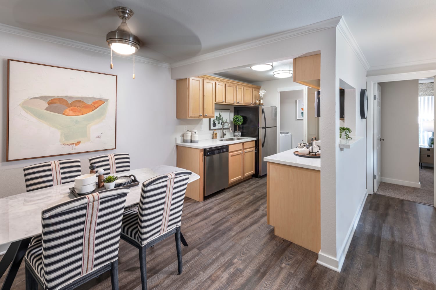 Do you have dining space and apartment kitchen with modern appliances at The Preserve at Forbes Creek in Kirkland, Washington