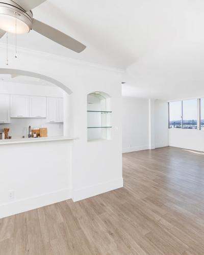 Apartment at 1900 Ocean Apartment Homes, Long Beach, California