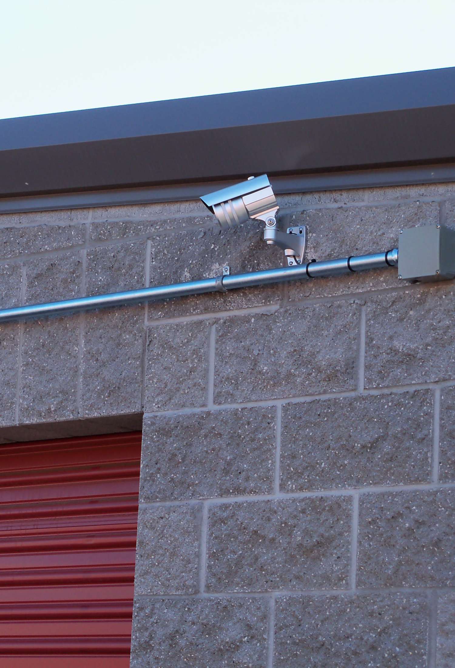 Contact Cascade Self Storage in Medford, Oregon