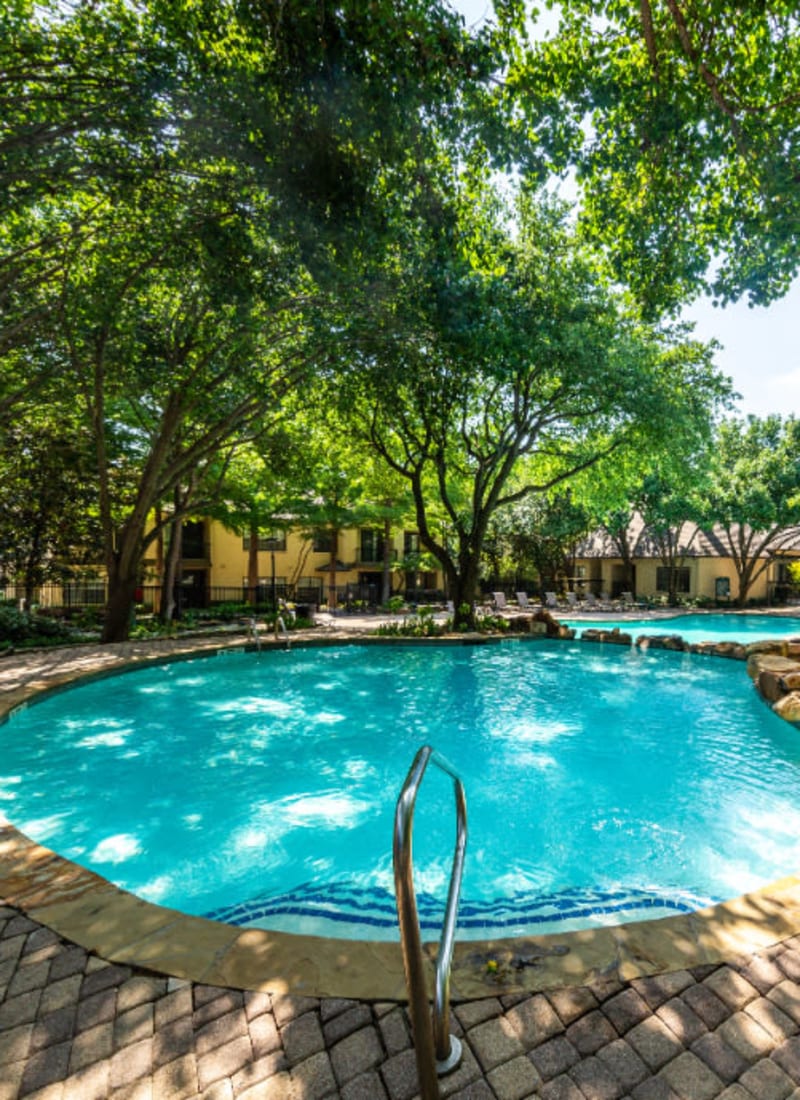 View our amenities at Marquis at Waterview in Richardson, Texas