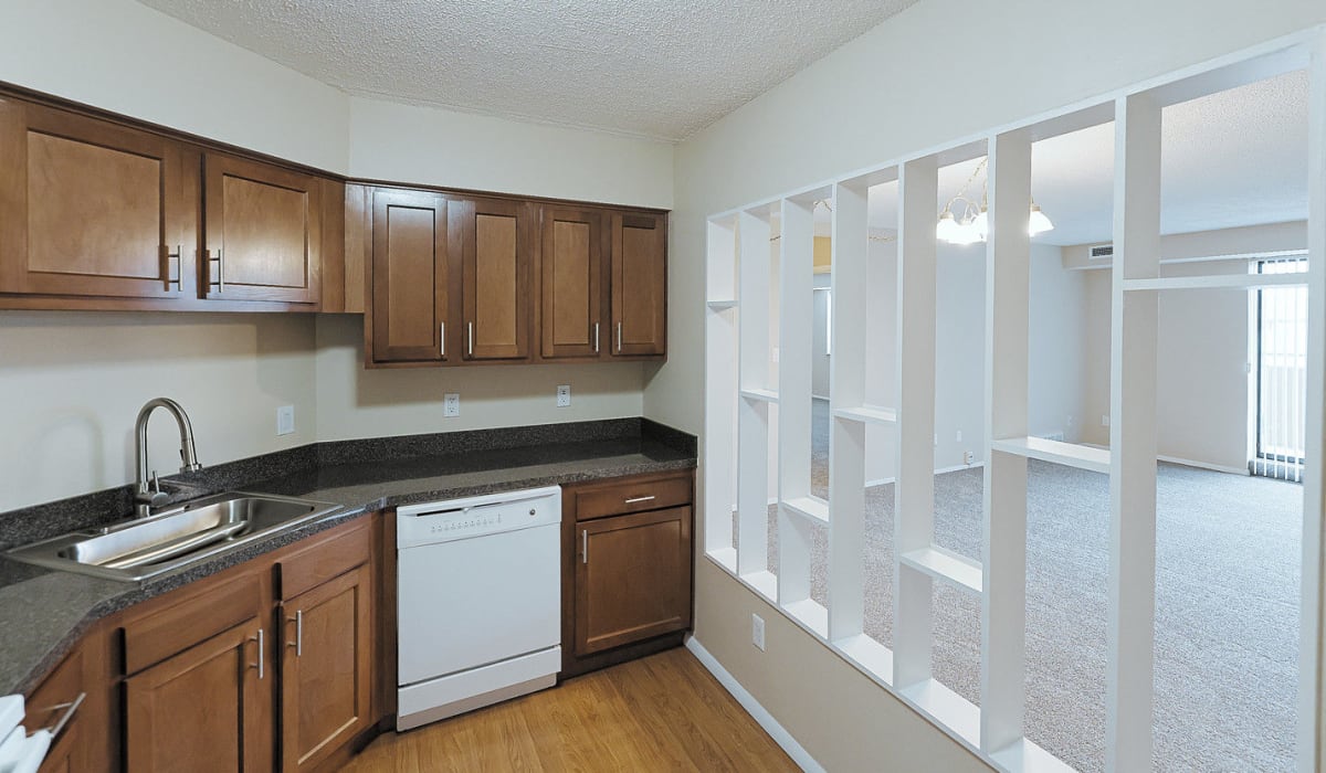 Photos of Presidential Apartments in Rocky River, OH