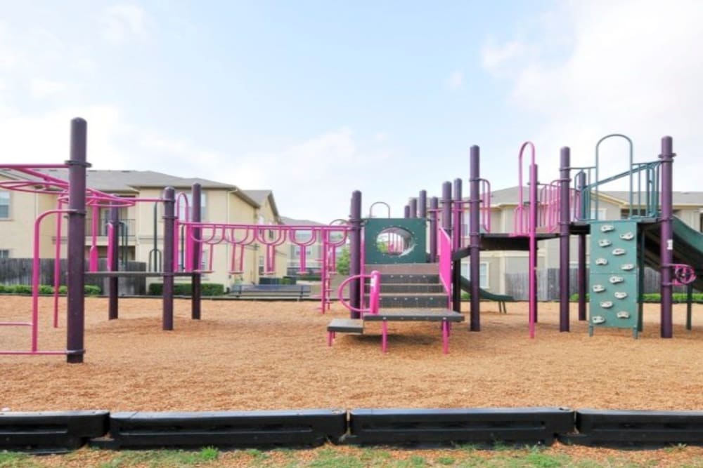 Photos of Legacy of Cedar Hill Apartments Townhomes in 