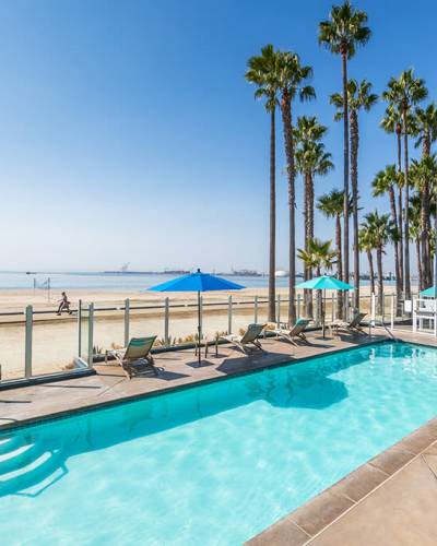 Swimming pool at 1900 Ocean Apartment Homes, Long Beach, California