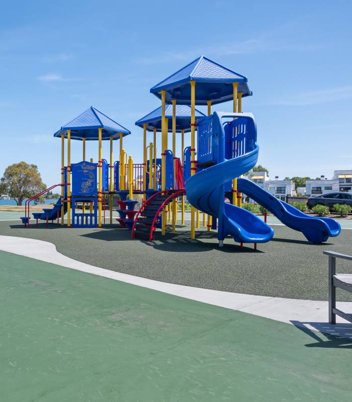 Business Cener at Harbor Cove Apartments in Foster City, California