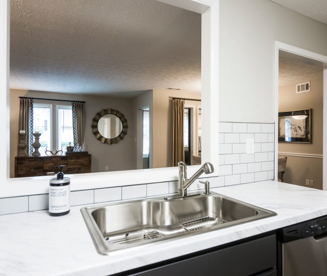 Beautiful kitchen details and amenities at The Overlook Sandy Springs in Atlanta, Georgia