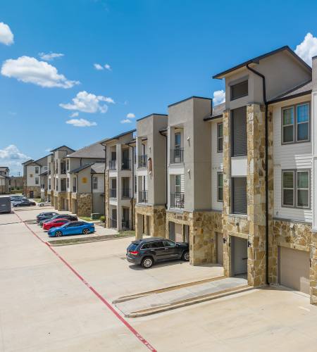 Apartments at The Trails at Summer Creek in Fort Worth, Texas