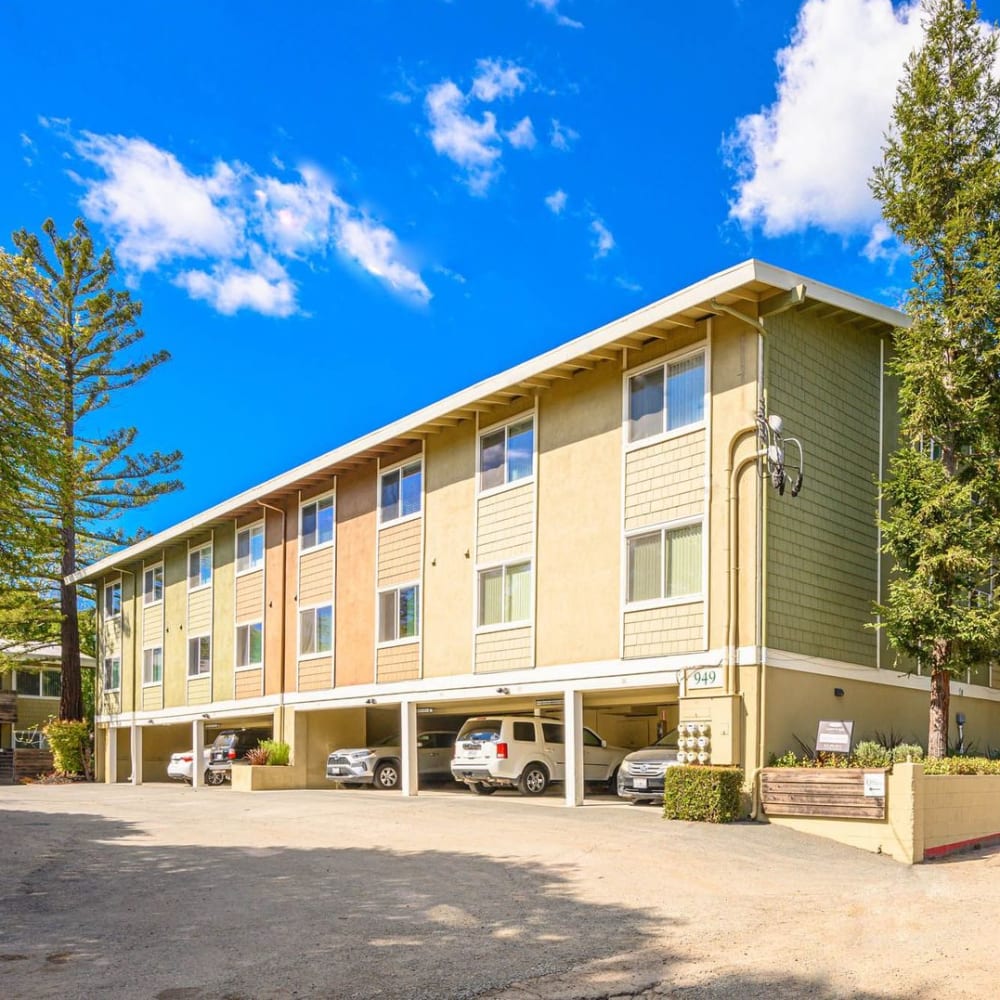 Exterior at Lafayette Oaks in Lafayette, California