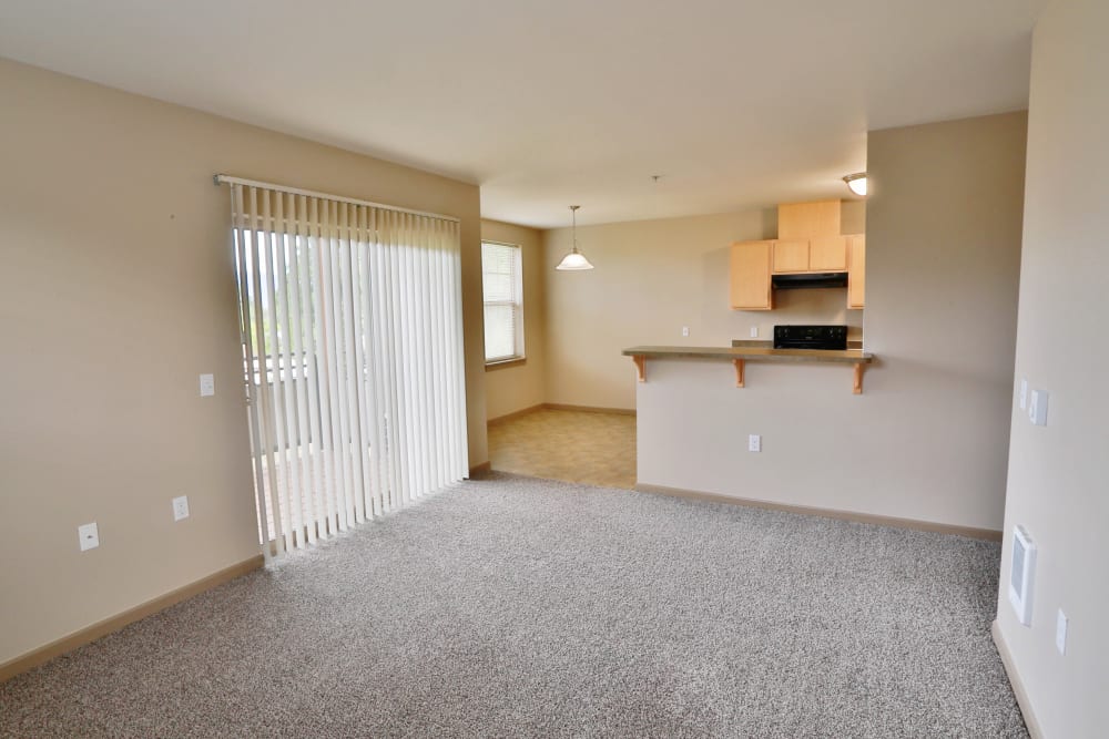 Open floor plan at Heritage Meadow Apartments in Eugene, Oregon