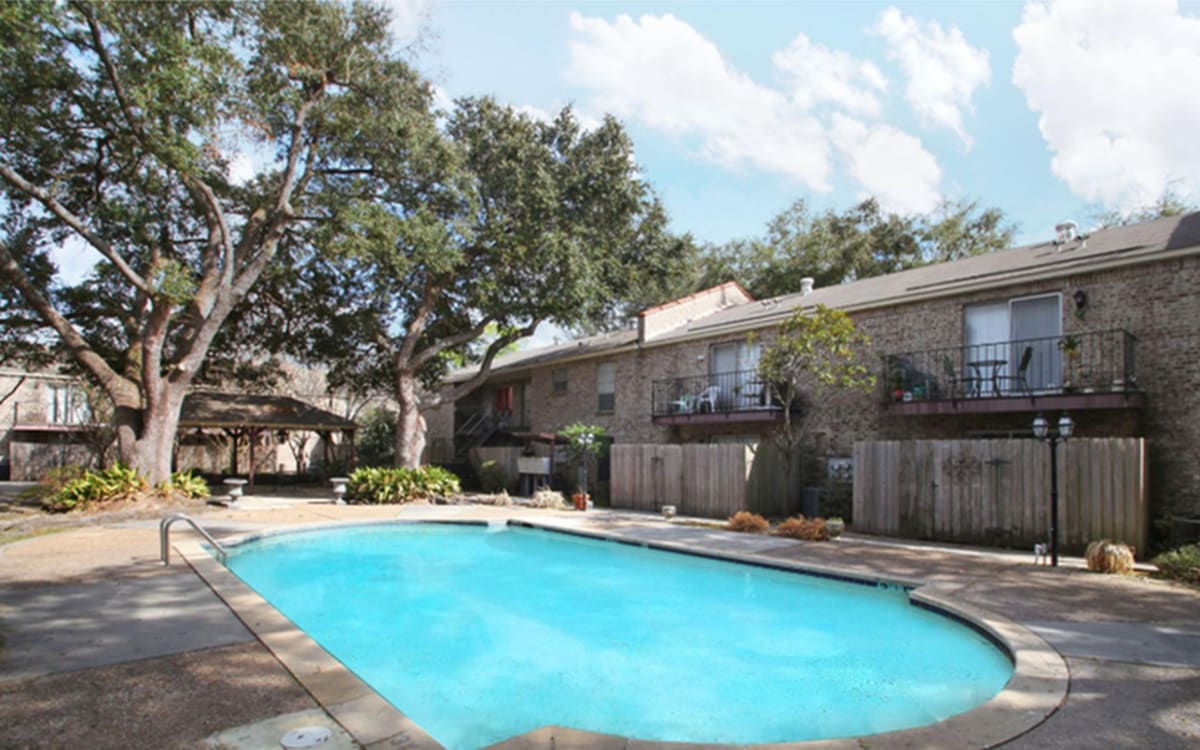 Swimming pool at Towne Oaks in Baton Rouge, Louisiana