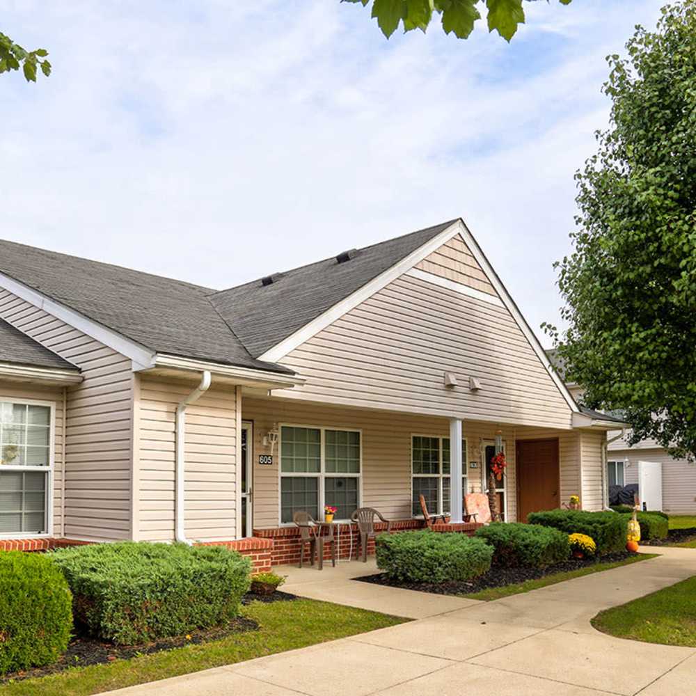 Charming exterior view of the apartment home at Fox Run Crossing in Piketon, Ohio