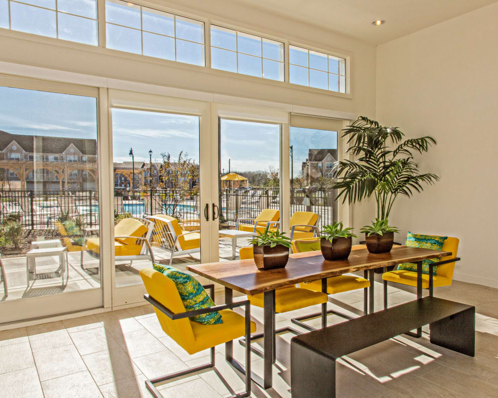 Dining room at Arbor Brook in Murfreesboro, Tennessee