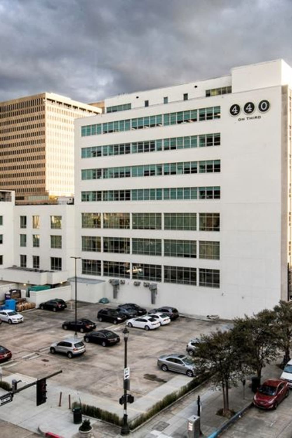 Apartments exterior view with parking space at 440 on Third Apartments in Baton Rouge, Louisiana