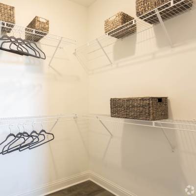 Walk-in closet Gallatin Commons in Gallatin, Tennessee