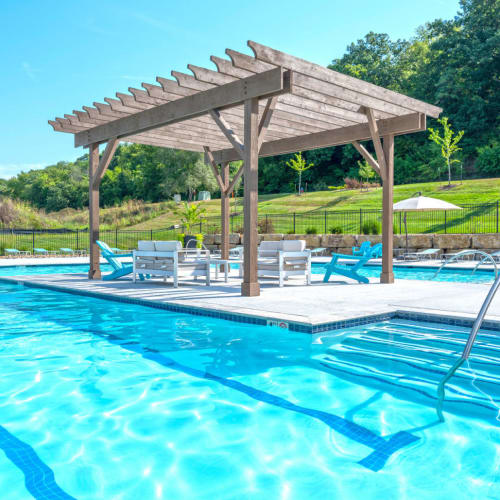 Swimming pool at Thrive at Creekside in Parkville, Missouri