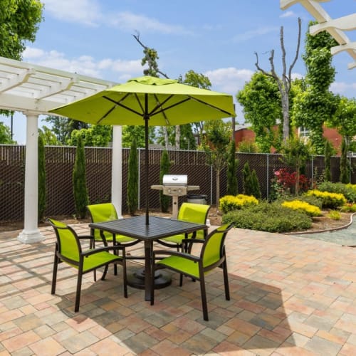 Grilling and picnic area at Parkway Apartments in Fremont, California