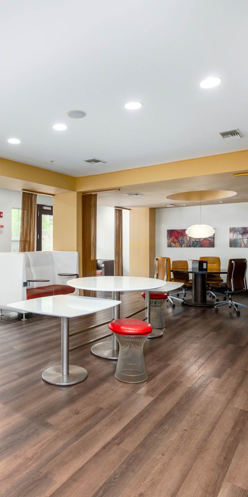 Clubhouse with high-speed wi-fi  at Mazza Grandmarc in College Park, Maryland