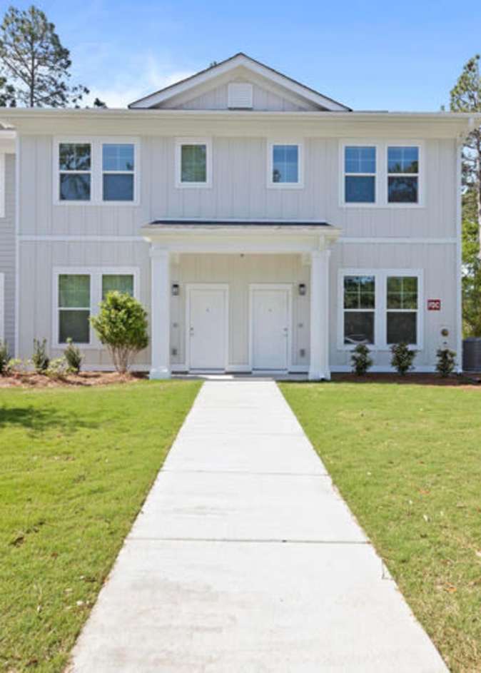 Riverwood Apartments 6 of 12