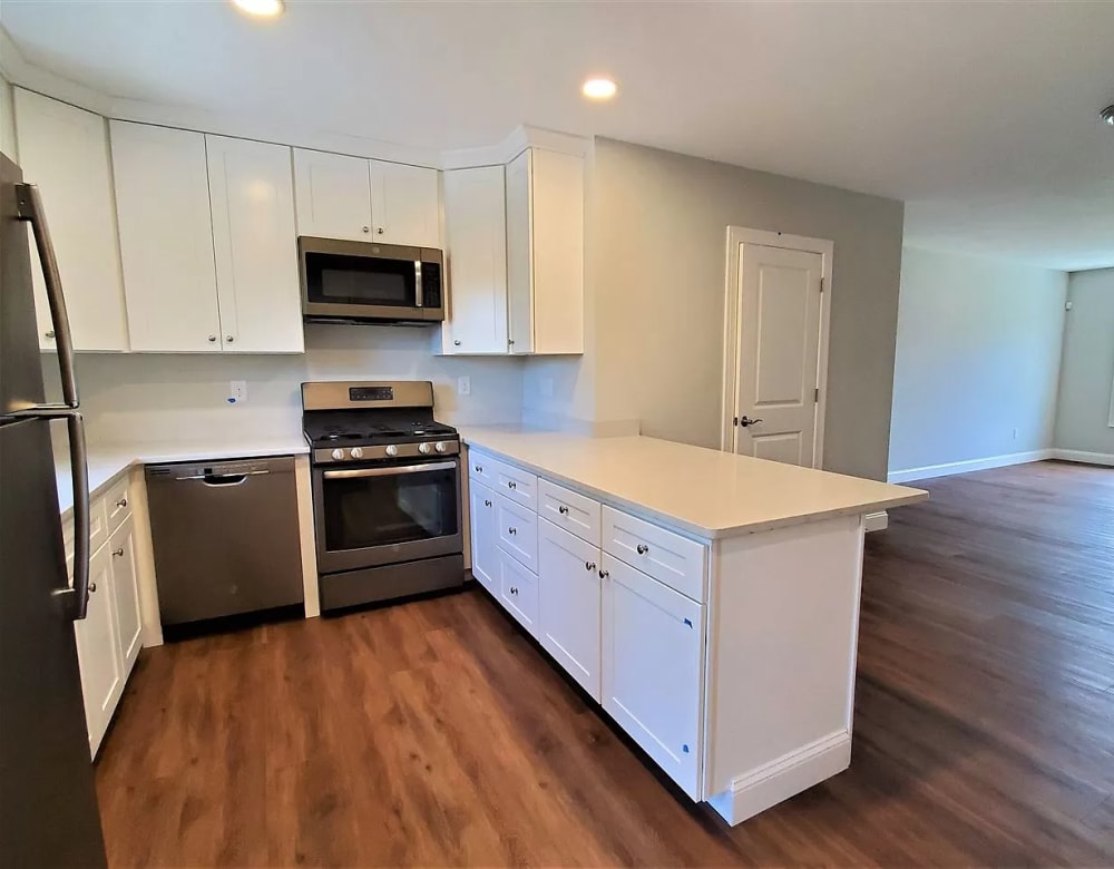 Nashua, NH Apartments Eagle Rock Apartments at Nashua