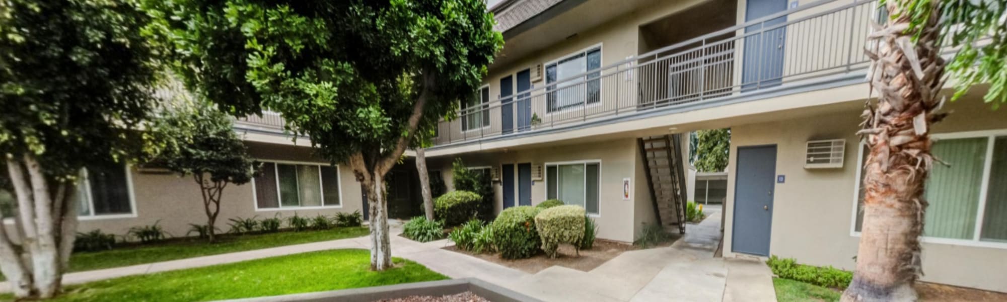 Affordable 1 & 2 Bedroom Apartments in Tustin, CA