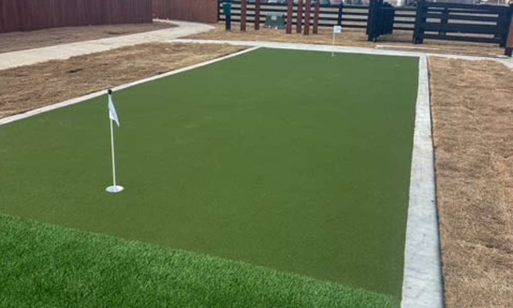Putting green at Copper Trail Townhomes in Owasso, Oklahoma
