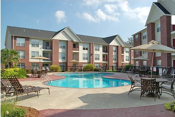 A resident swimming pool at River Pointe in North Little Rock, Arkansas