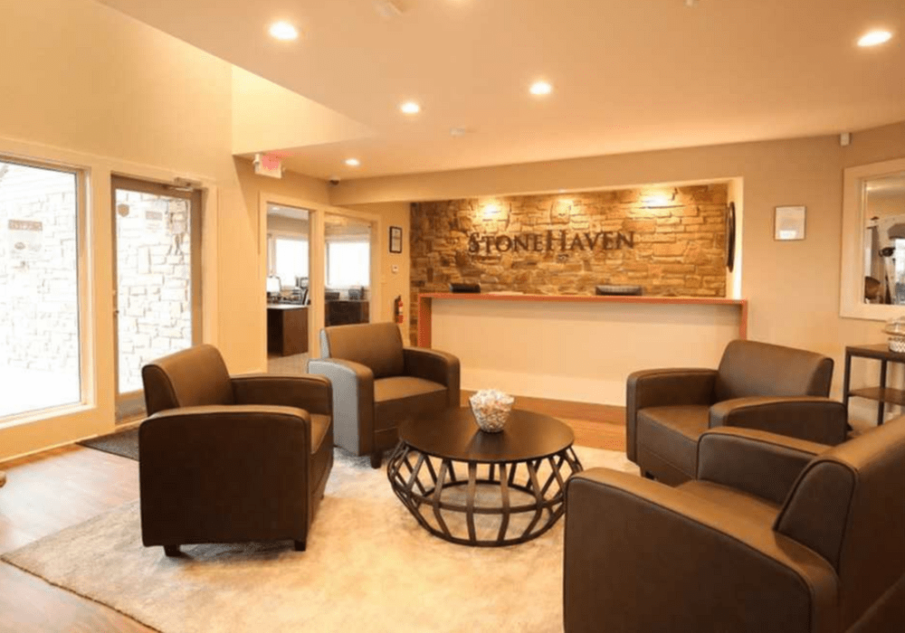 Clubhouse at Stonehaven Apartments in Hazelwood,Missouri