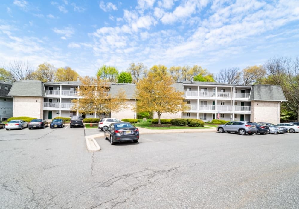 Exterior at Parkview Commons Apartments in Caldwell, New Jersey