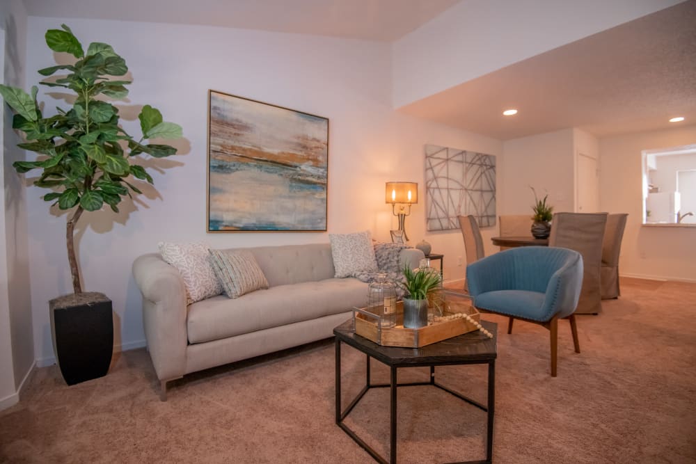Bright living room at The Trace of Ridgeland in Ridgeland, Mississippi