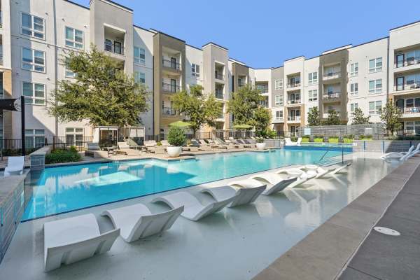 side view of pool at 801 LasCo