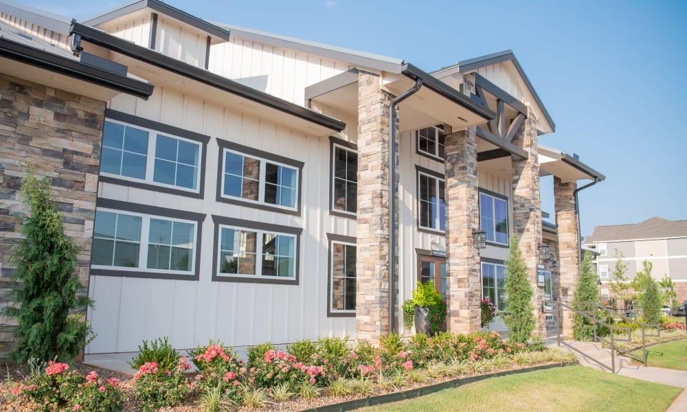 Exterior at Center 301 Apartments in Belton, Missouri