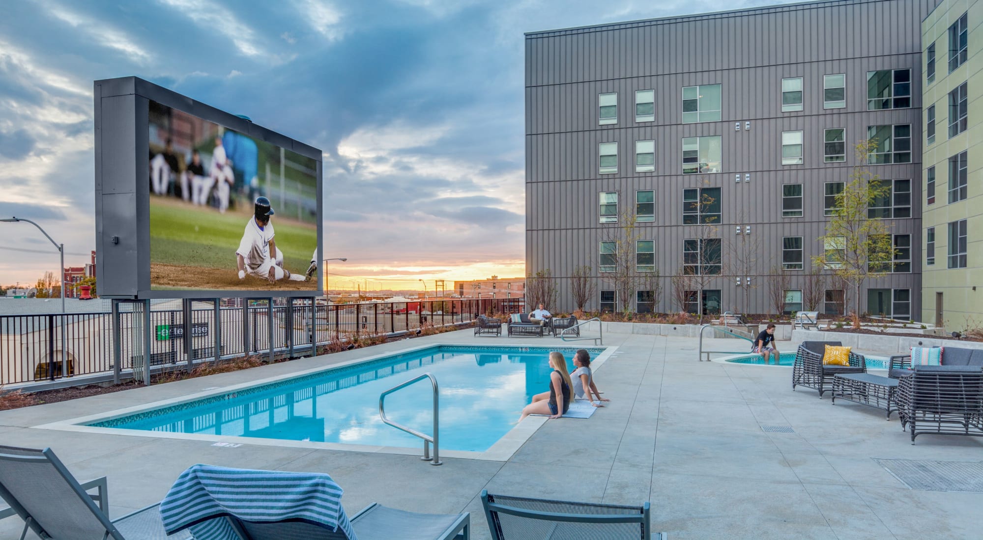 LATITUDE Downtown Lincoln, NE Student Apartments near UNL
