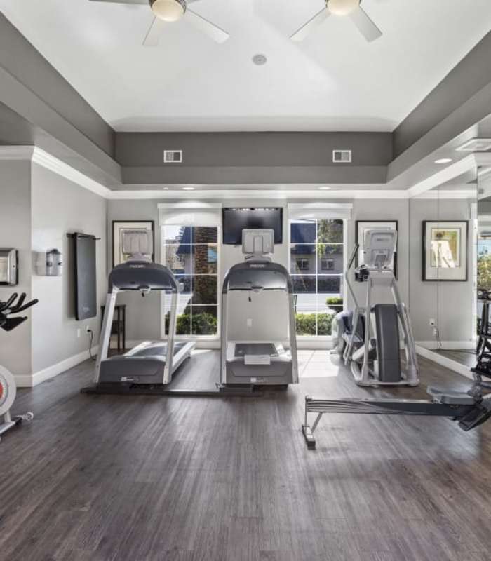 FItness studio at Villa Del Sol in Sunnyvale, California