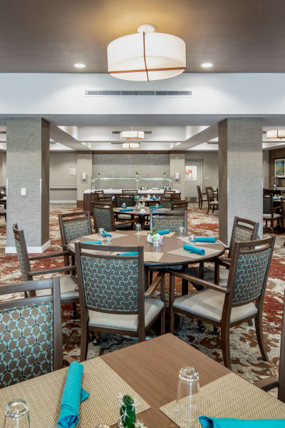 Dining hall at Quail Park of Oro Valley in Oro Valley, Arizona