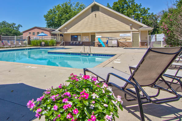 Swimming pool at The Summit at Ridgewood in Fort Wayne, Indiana