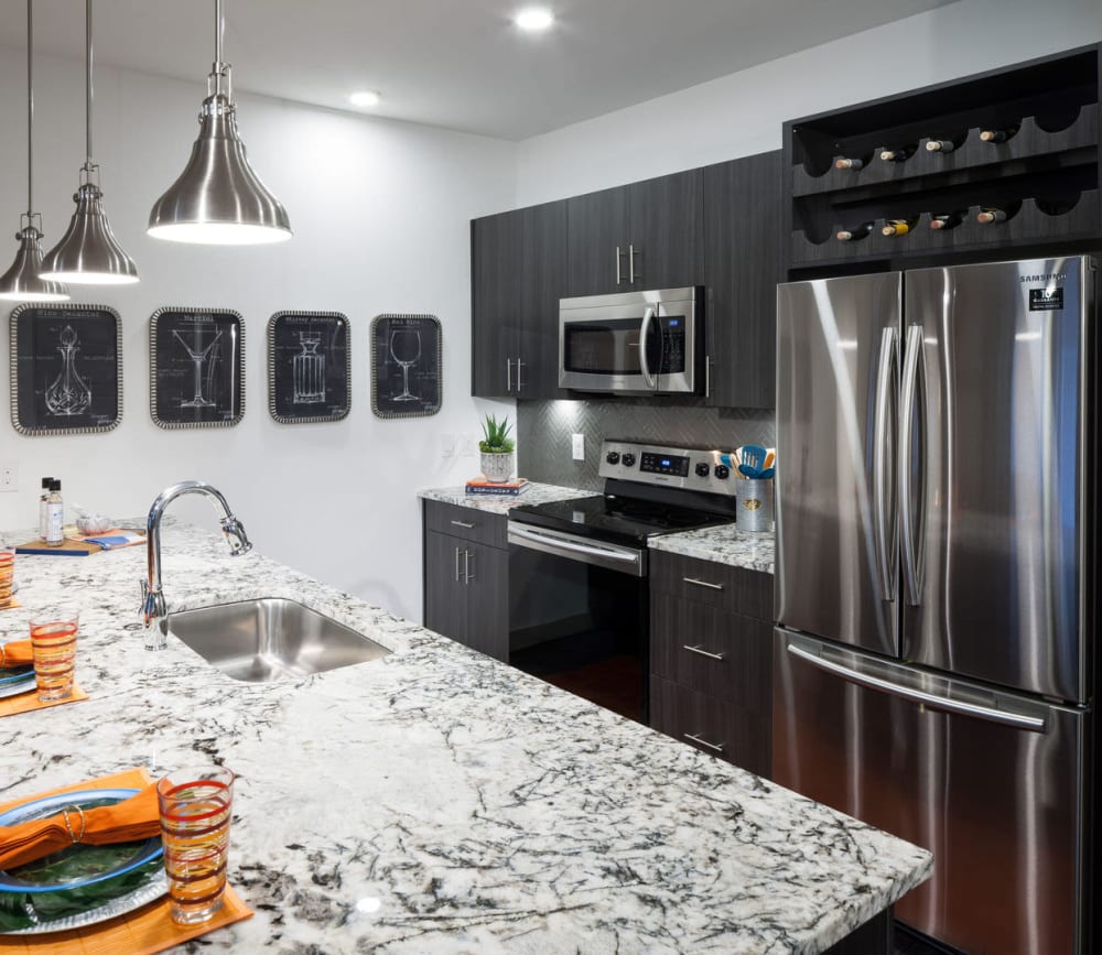 Modern kitchen at Alma Hub 121 in McKinney, Texas