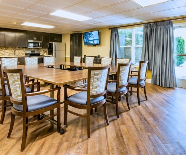 Large indoor dining area at Pacifica Senior Living Klamath Falls in Klamath Falls, Oregon