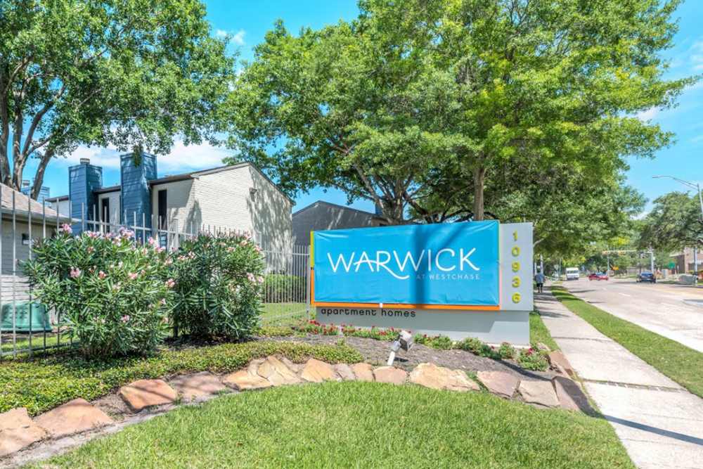 Comminuty sign board at Warwick at Westchase in Houston, Texas