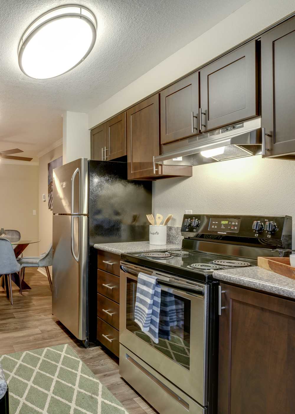 Apartments at Walnut Grove Landing Apartments in Vancouver, Washington