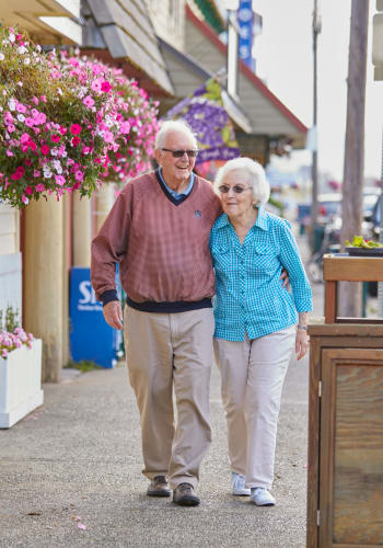 Contact Shorewood Senior Living to learn more about our independent living.