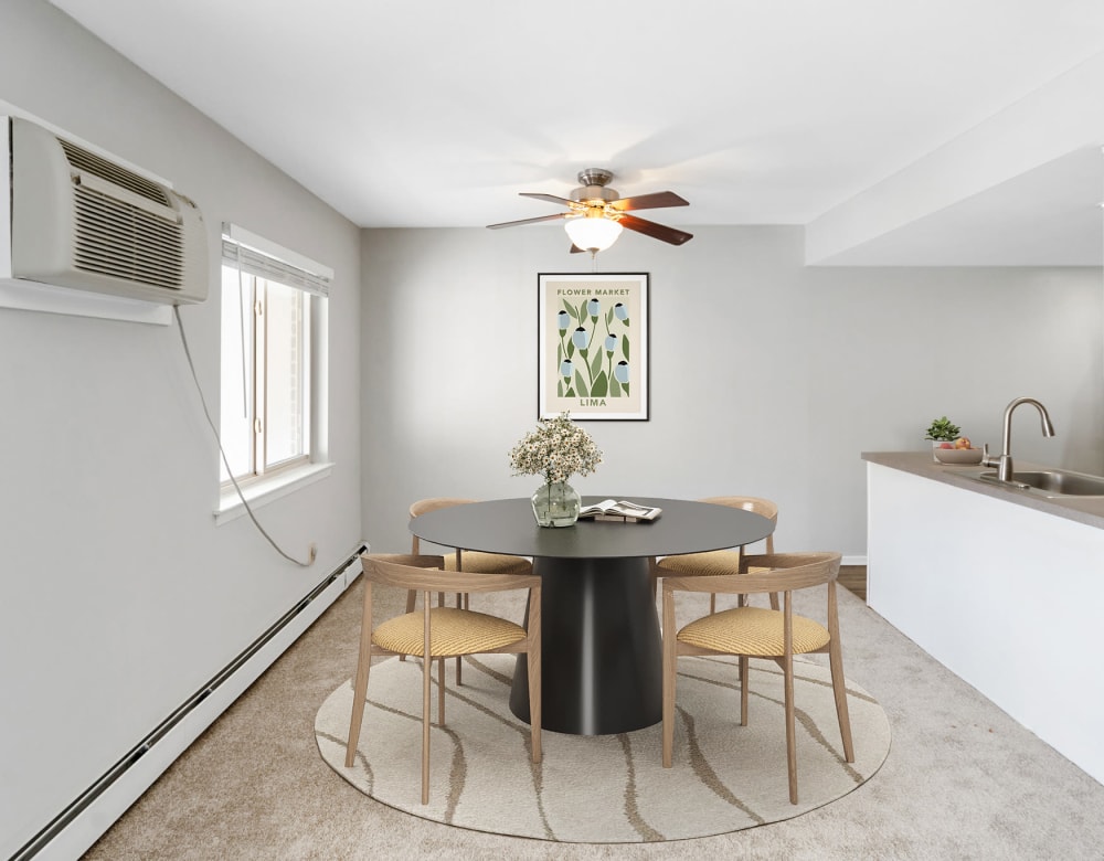 Apartments with a Dining Room at Eagle Rock Apartments at Malvern