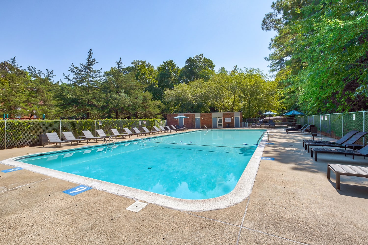 Swimming Pool at Parkway Apartments in Williamsburg, Virginia