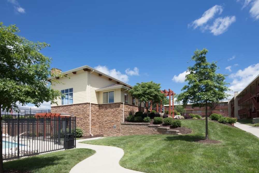 Community view with green lawn at Tiger Village in Columbia, Missouri
