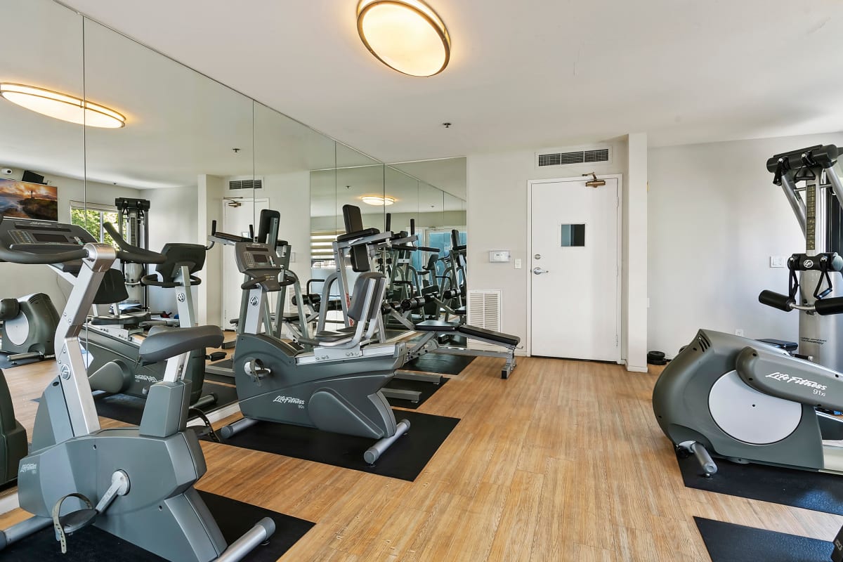 Fitness center at Kingsley Drive Apartments, Los Angeles, California