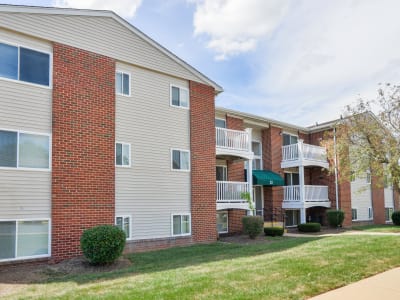 Exterior view at Willowood Apartment Homes in Westminster, MD