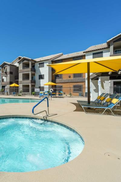 Spa pool and swimming pool at Sterling Point in Phoenix, Arizona