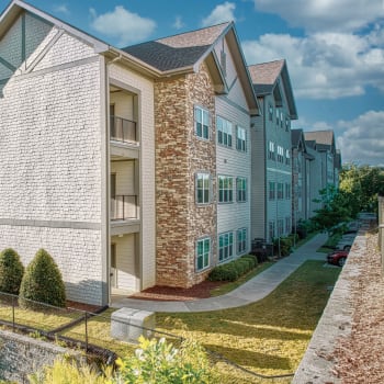 Exterior view of Bellamy Dahlonega in Dahlonega, Georgia
