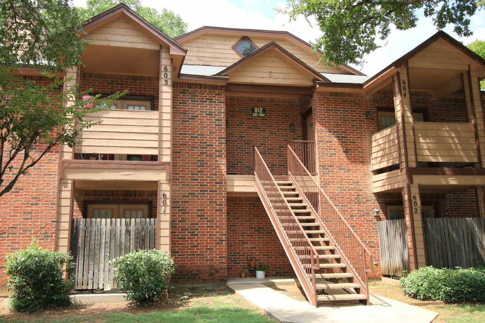 Two-storied buildings at Stadium West Apartments in Arlington,Texas