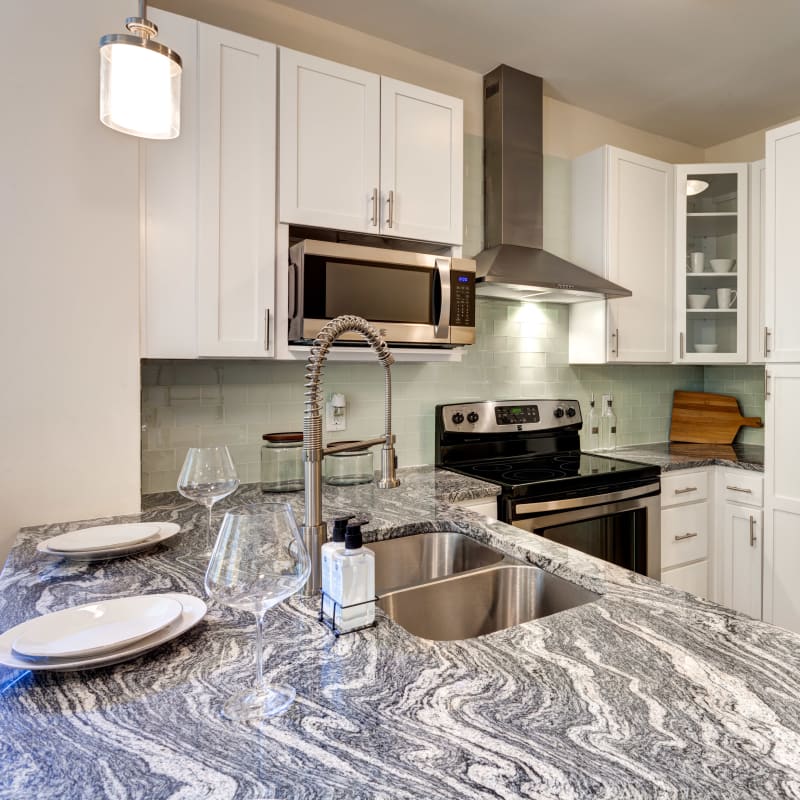 Modern kitchen at East Beach Marina, Norfolk, Virginia